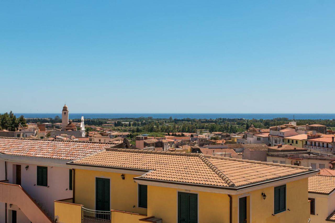 Апартаменты Seaview Orosei Townhouse By Sardiniagem Экстерьер фото